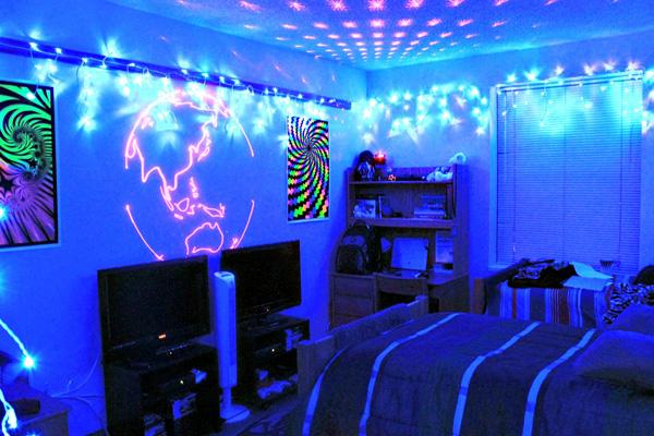 Students like psychedelic dorm decor