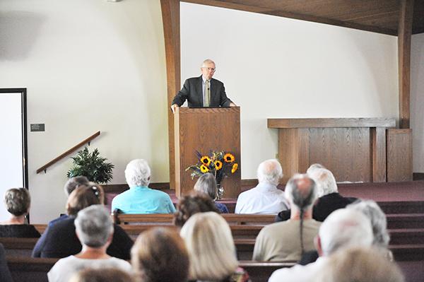 Jeff Lavine, former Finance and Administration Vice President speaks at Carroll Grimes’ memorial.