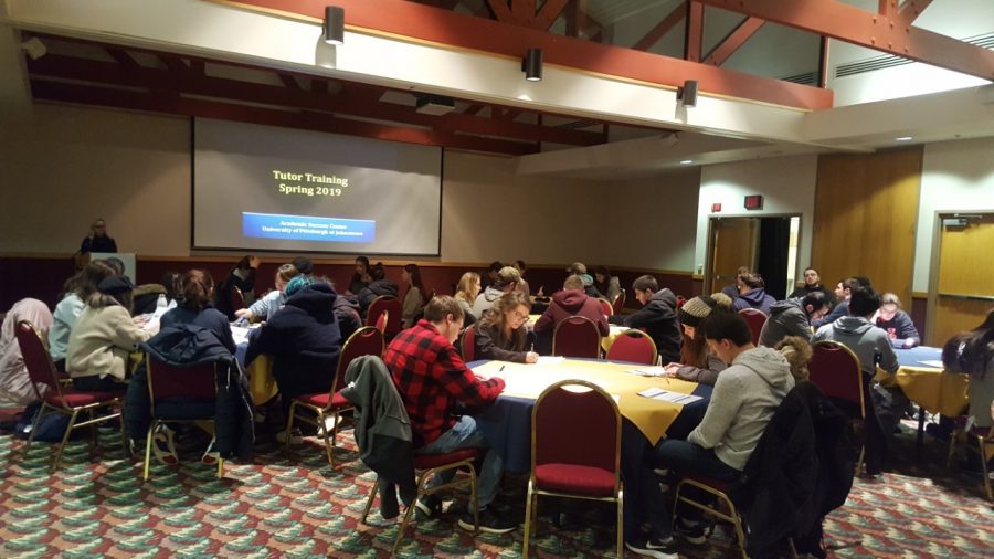 Peer tutors had a training day to prepare for the spring 2019 academic semester. Starting spring 2020, tutors will gain an opportunity to attend a training workshop series for a pay increase.